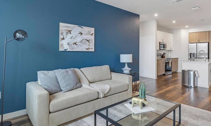 Fate Apartment | Landing | Stunning 2BD, Clubhouse, Pool