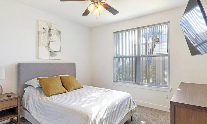 Park Central Apartment | Landing | Stylish 1BD, Pool, Clubhouse
