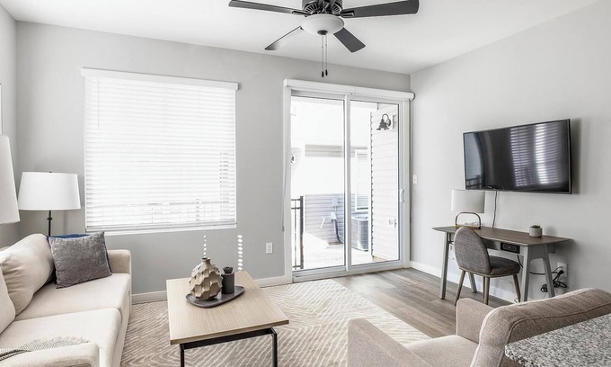 Madison Apartment | Landing | Stylish 2BD, Pool, Clubhouse