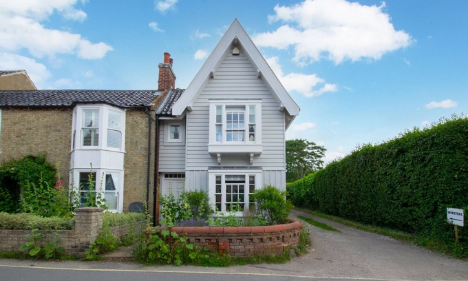 Walberswick House | Lane End - Two Bedroom House, Sleeps 4