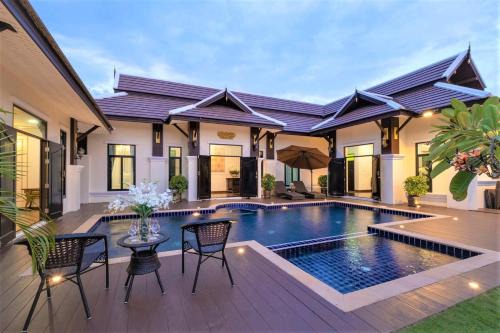 Mae Hia Villa | Lanna Kamin Pool Villa Airport