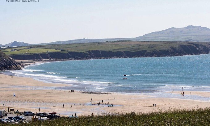 Solva Cottage | Lantern Cottage, Holiday Cottage Solva, Sleeps 6, 3 bedrooms, bathrooms