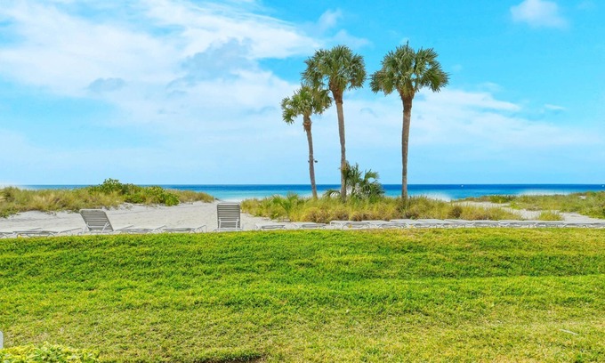 Longboat Key Condo | LaPlaya 106A-Beach front!