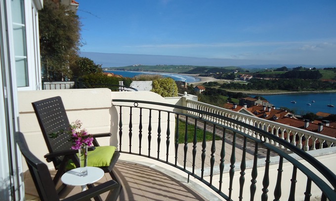 San Vicente de la Barquera Cottage | Large Village House With Magnificent View