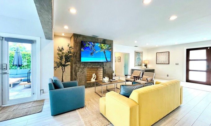 Dolphin Isles House | Large 4-bedroom home-Downtown-Heated Pool-across the street from the beach