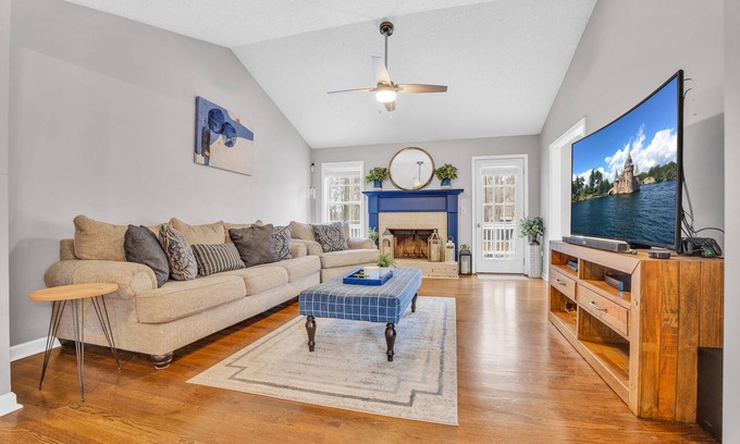 Powder Springs House | Large 5 bedroom home with fenced yard and custom fire pit