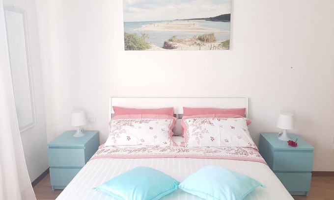 Rimini Apartment | Large and bright, a stone's throw from the castle, balcony, FREE WIFI, A/C, parking space