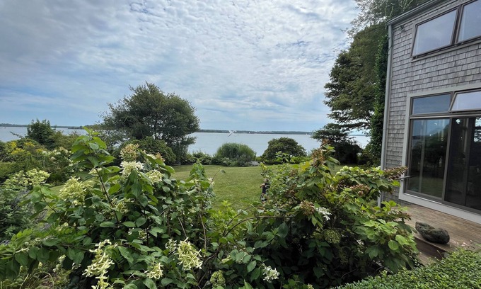 Saunderstown House | Large Beach Front Home 10 minutes from Newport RI.