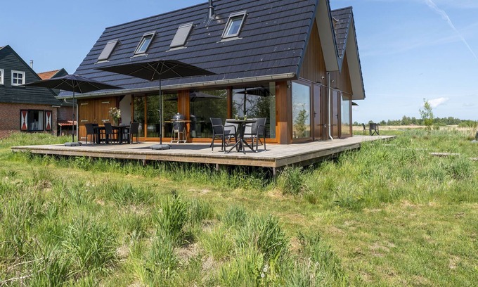 Goengahuizen House | Large country house on private island in the middle of Friesland