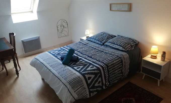 Lesneven Apartment | Large duplex - The market square