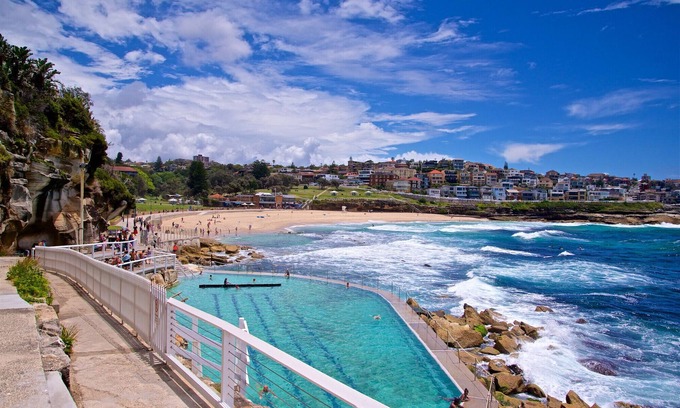 Clovelly House | Large family beach home with pool and ocean views