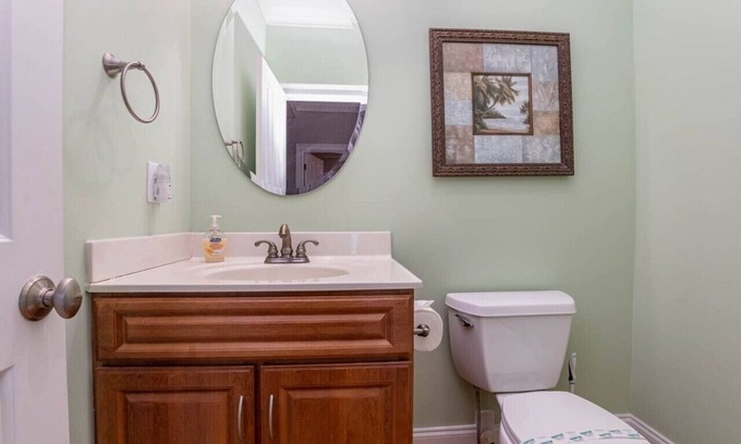 Lake Norman of Catawba Apartment | Large Family Lake House