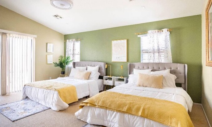 MacDonald Ranch House | Large Fully Furnished 5 Bedroom Home