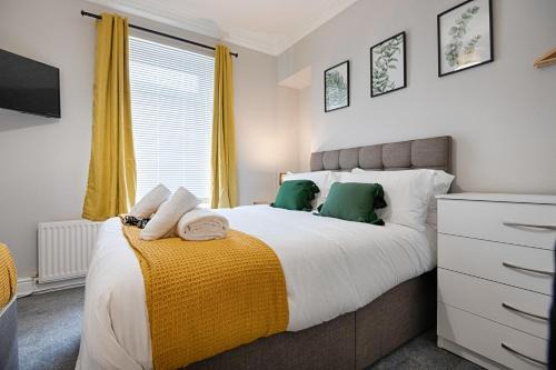 St. Thomas Apartment | Large Garden, Fully Equipped Kitchen, Parking