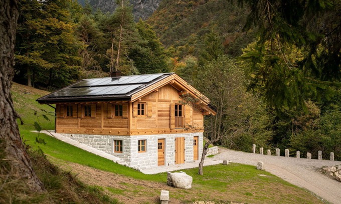 Stenico House | Large holiday hut for 6 People near Trento