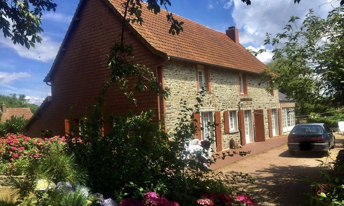 Montsecret-Clairefougere Villa | Large Normandy house with SPA
