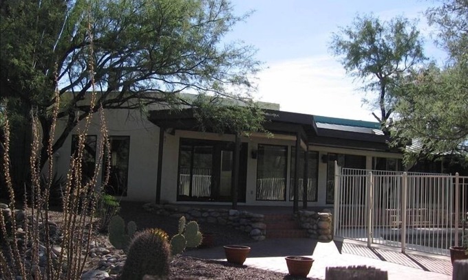 Sycamore Vista Estates House | Large, Private and Well Appointed