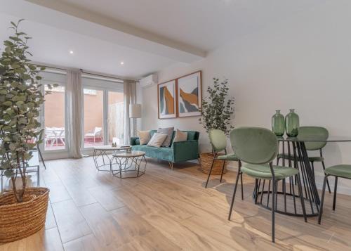 Almenara Apartment | Large with terrace- 2Bd 1,5Bth- Plaza Castilla