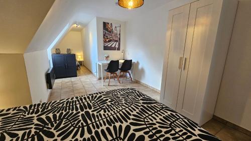 Deinze House | Larissa Serene Guest Room in Charming Village of Gottem, East Flanders