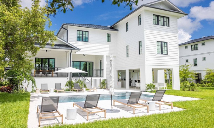 Key West House | Larkshine House at Lunara Bay