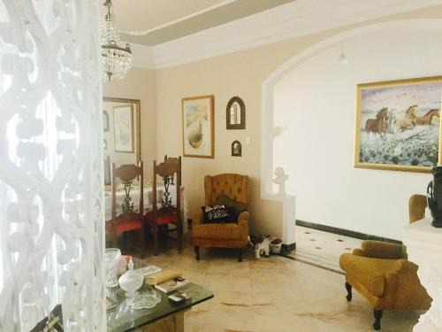 Copacabana House | Larne harbour