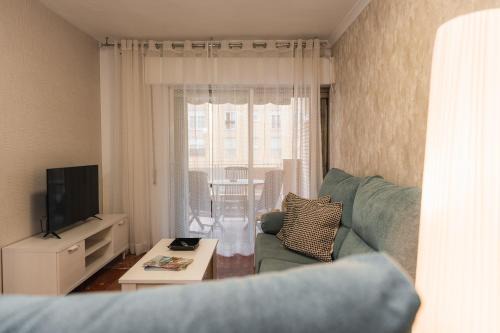 Figares Apartment | Las Flores Apartment