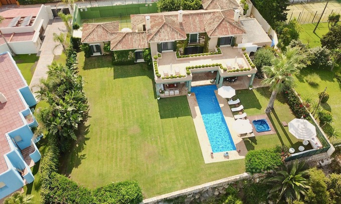 Guadalmina Villa | LAS RANAS Casasola Beach Villa