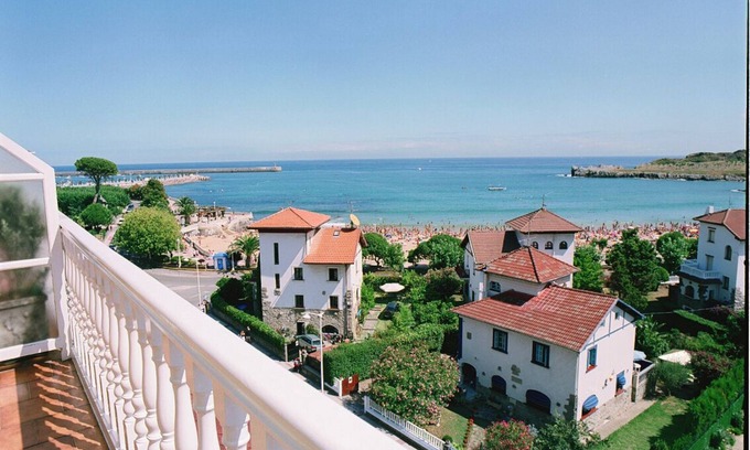 Castro Urdiales Hotel | Las Rocas Playa Hotel