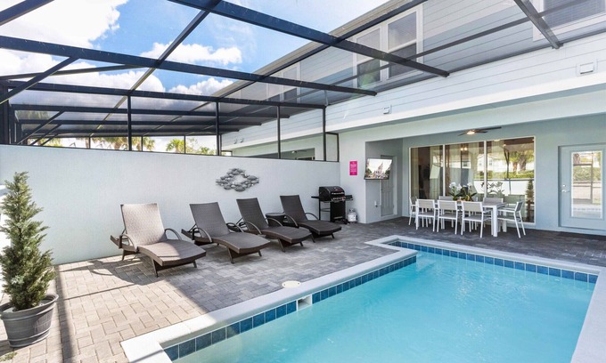 Davenport House | Last Minute Disney Getaway! Private Pool & Themed Bedrooms. Book Now! #99357