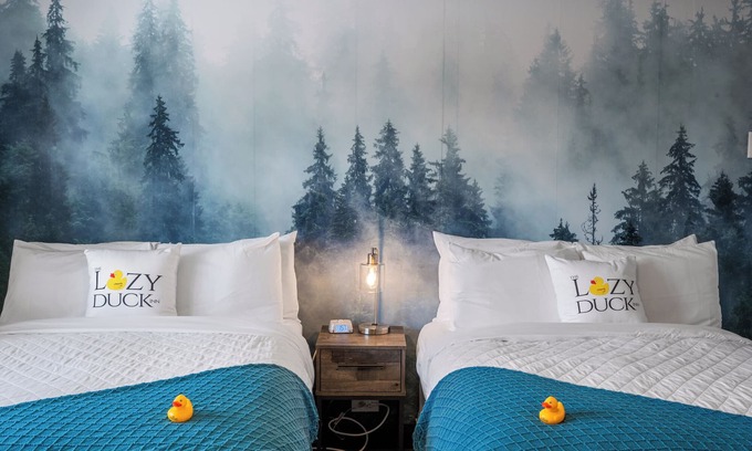 West Yellowstone Hotel | Lazy Duck Inn Room #22