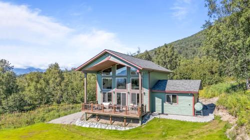 Palmer House | Lazy Mountain Guest House