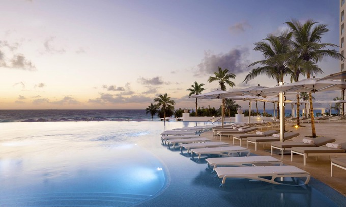 Punta Cancun Resort | Le Blanc Spa Resort Cancun - Adults Only - All-Inclusive
