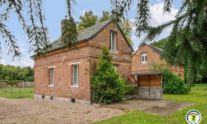 Saint-Jean-du-Cardonnay House | Le Cellier du Château - SAINT JEAN DU CARDONNAY