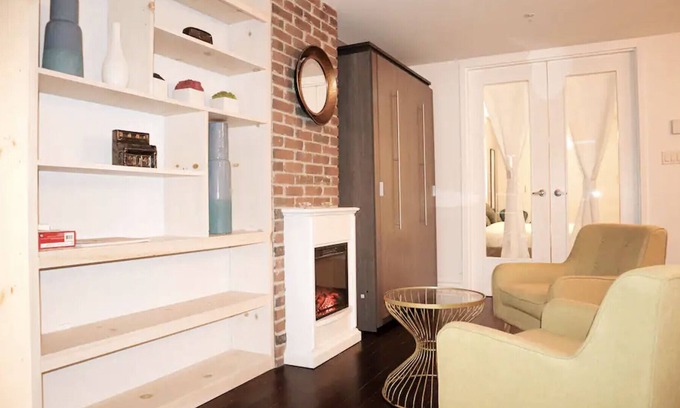 Gay Village Apartment | Le Cozy Loft: 2 beds