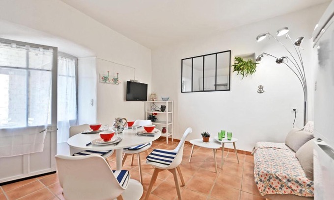 Ribes Apartment | Le Grand Val - Appt pour 3 vue sur la vallée