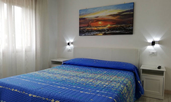 Pagnano House | Le Magnolie 2 next to the bus stop