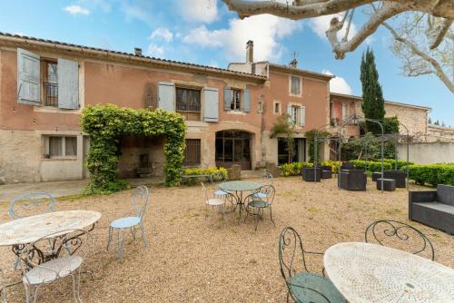 Cabannes House | Le Mas Saint Pierre