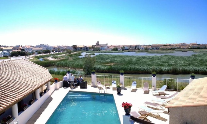 Saintes-Maries-de-la-Mer Hotel | Le Maset en Camargue