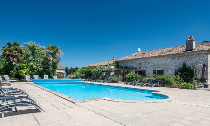 Razac-d'Eymet Apartment | Le Nid - Fantastic Studio Gite with pool in 30+ acres nr Bergerac