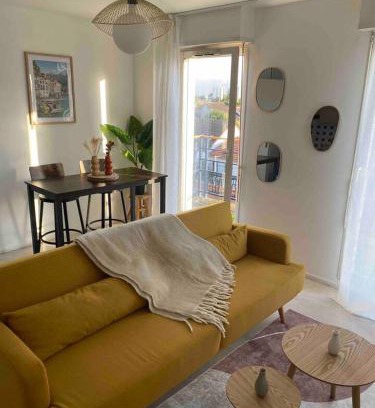 Montmagny Apartment | Le Petit Paradis Parisien