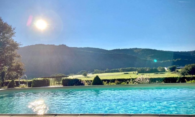 Monceaux-sur-Dordogne House | Le Pradel chambres d'hôtes