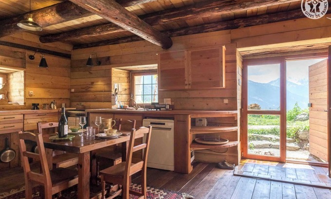 Termignon House | LE Relais DE Charlemagne