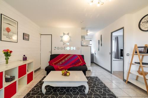 Branville House | Le Saphir