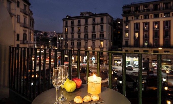 Mergellina Bed & Breakfast | Le stanze del Barone