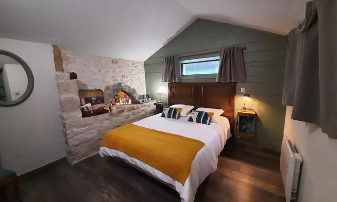 Pern House | Le Val du Pech chantant chambres d'hôtes