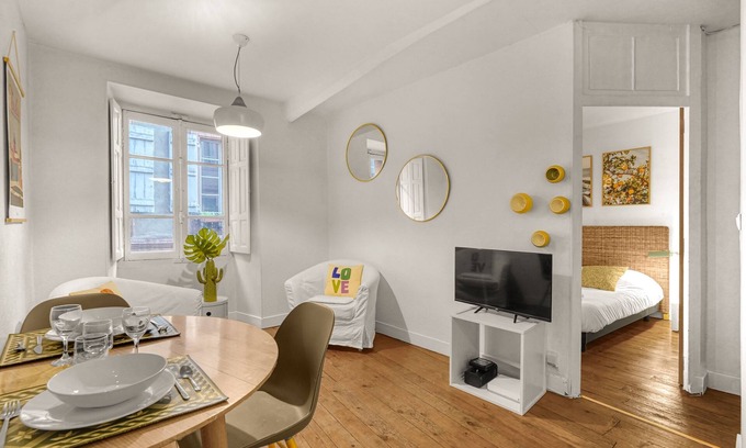 Saint-Etienne Apartment | LE VELANE - Cocon de Charme