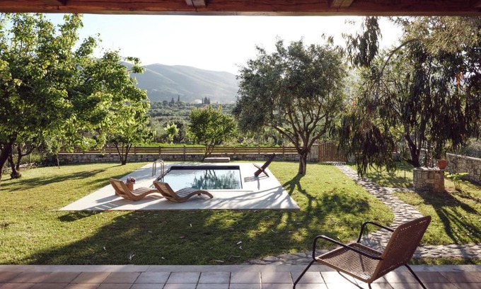 Laganas House | Leeda's Cottages
