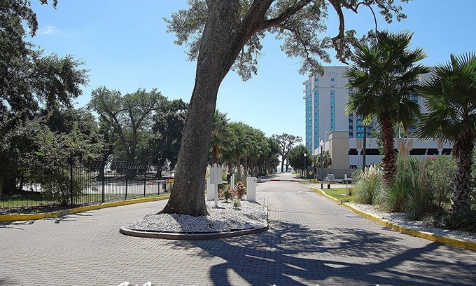 Gulfport Condo | Legacy 1503 2 Bedroom Condo by Redawning