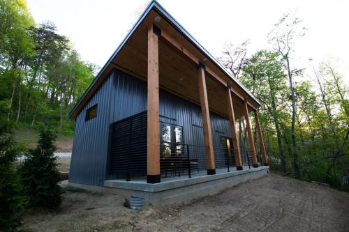 Logan House | Legends Lane B - by The Chalets