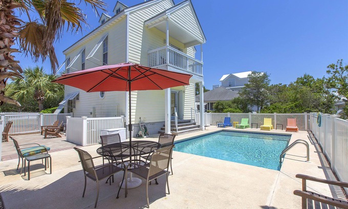 Clipper Cove House | Lemon Fish - Crystal Beach Cottages, Heated Private + Community Pool!